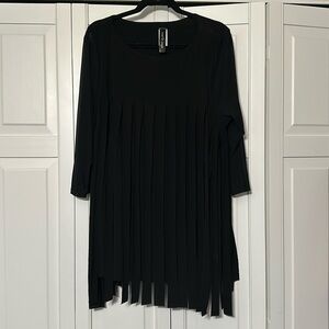 Women’s tunic top size XL excellent condition.